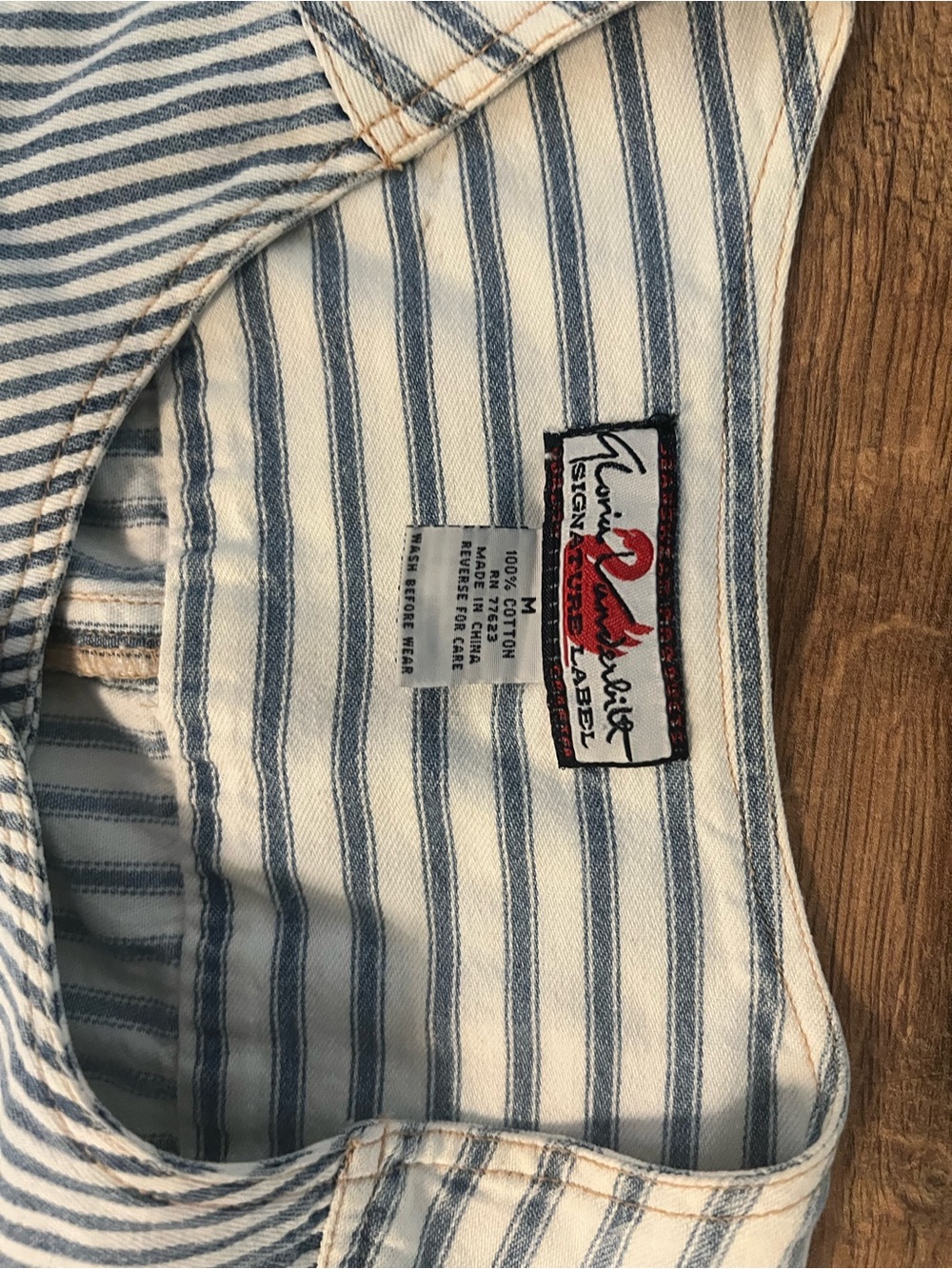 vintage 80’s Gloria Vanderbilt denim romper blue & white hickory stripe pattern - Picture 10 of 10